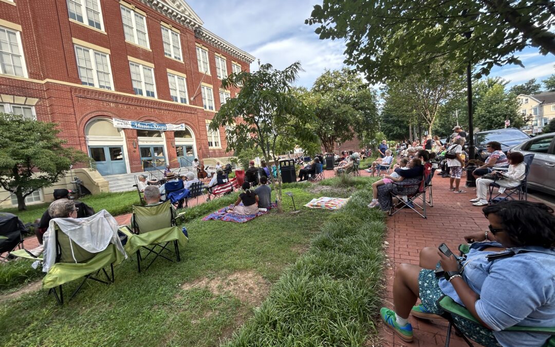 PHOTOS:  The Eric Byrd Trio on Monday night at Music on the Steps