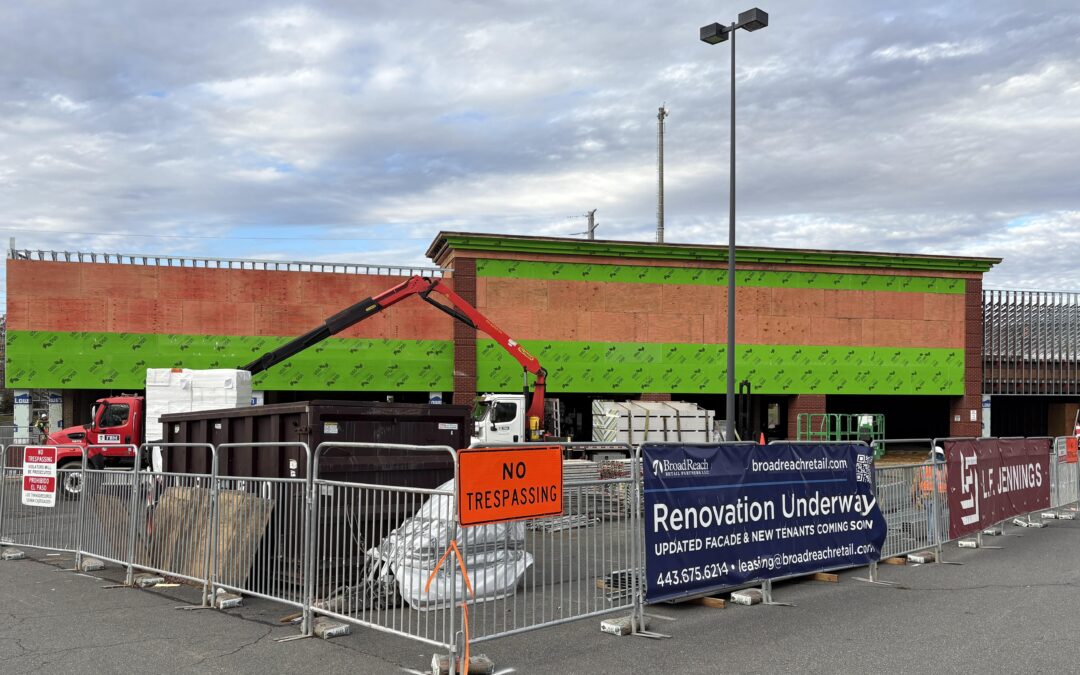 Biz Beat Roundup: Fire-damaged shopping center getting rebuilt