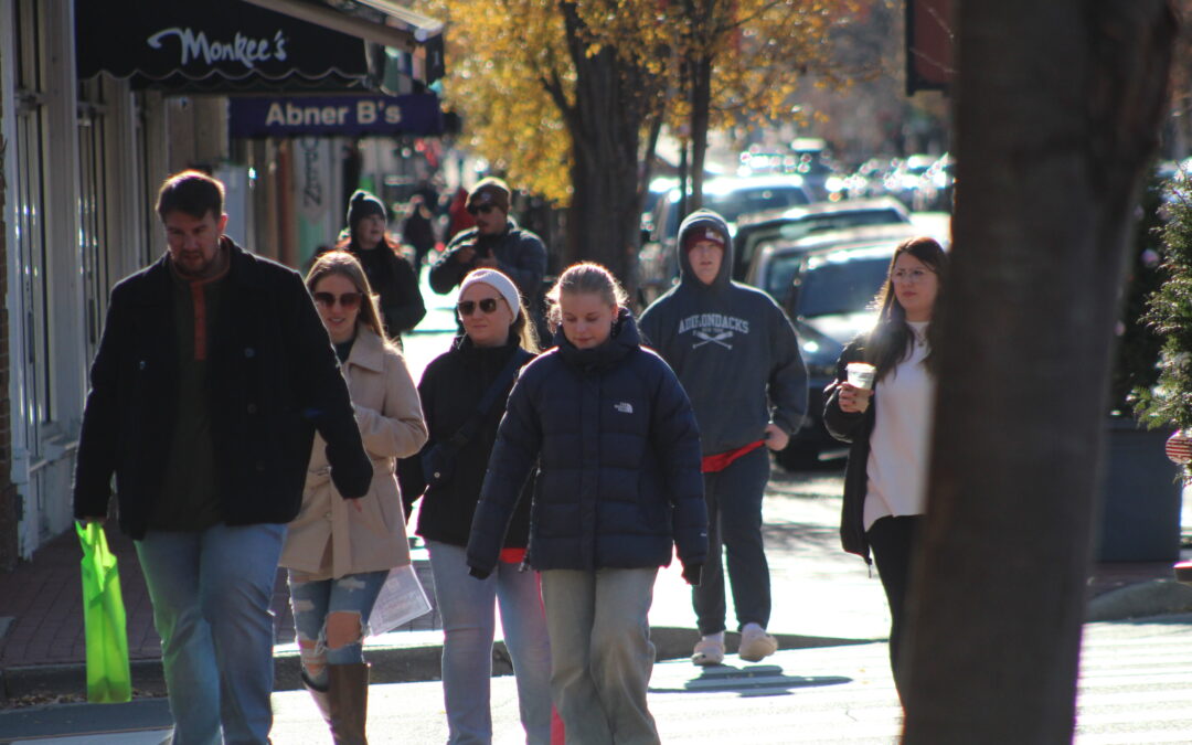 PHOTOS:  Small Business Saturday downtown