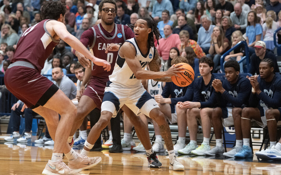 For Eagles’ Bates, Randall, on-court chemistry is elementary