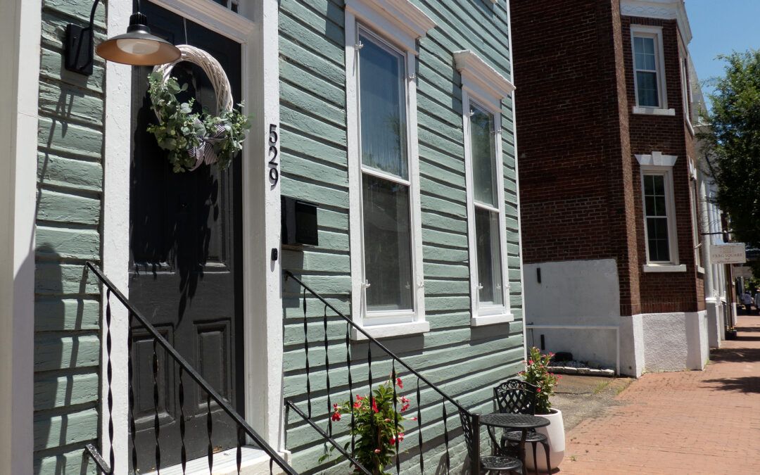 Biz Beat Roundup: A hole in one for downtown? Bagel business coming to Caroline Street
