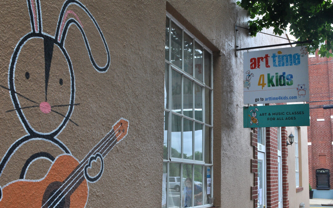 Art Time 4 Kids finds its next chapter close to home