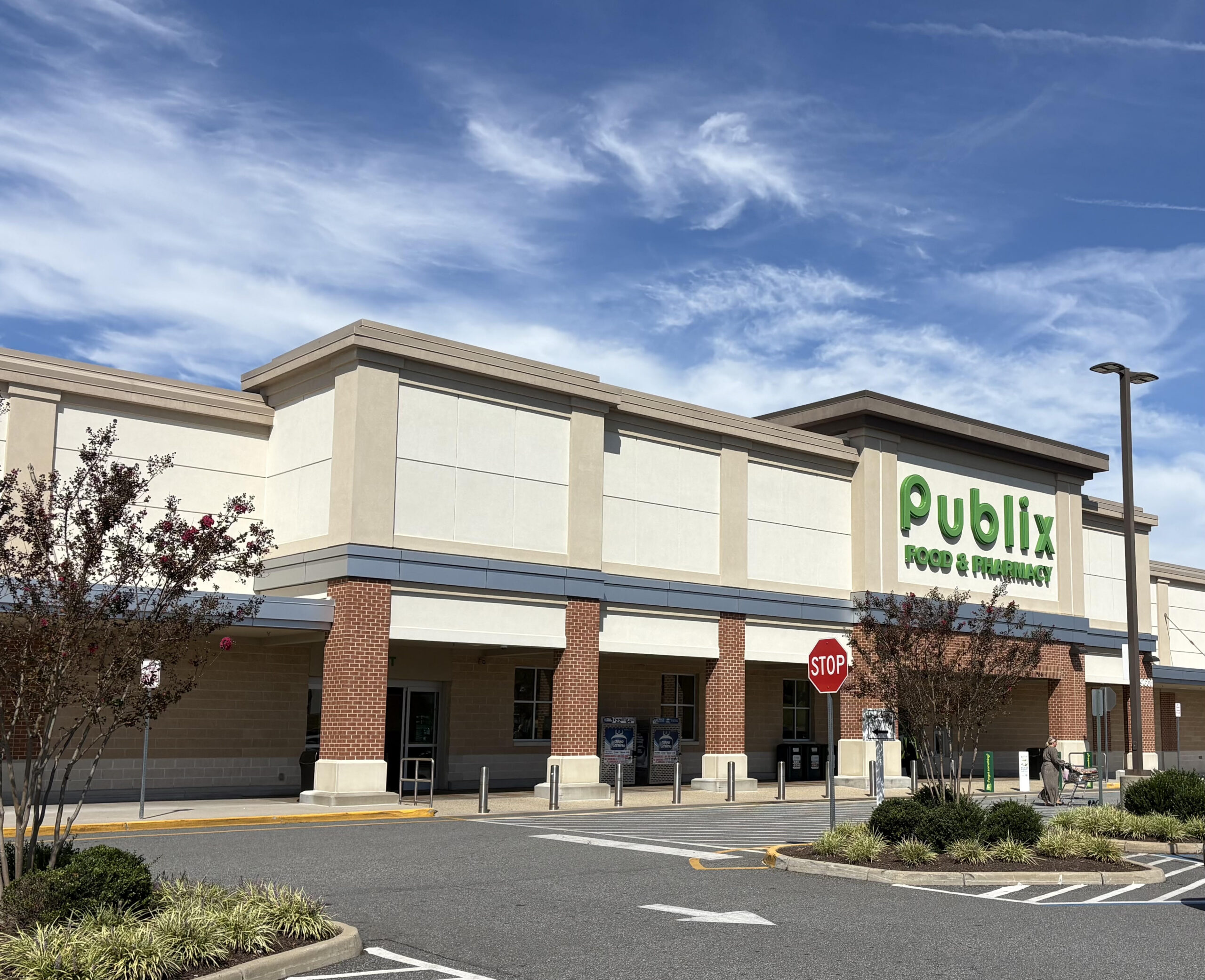 Biz Beat Roundup: Grocery activity heats up in the region